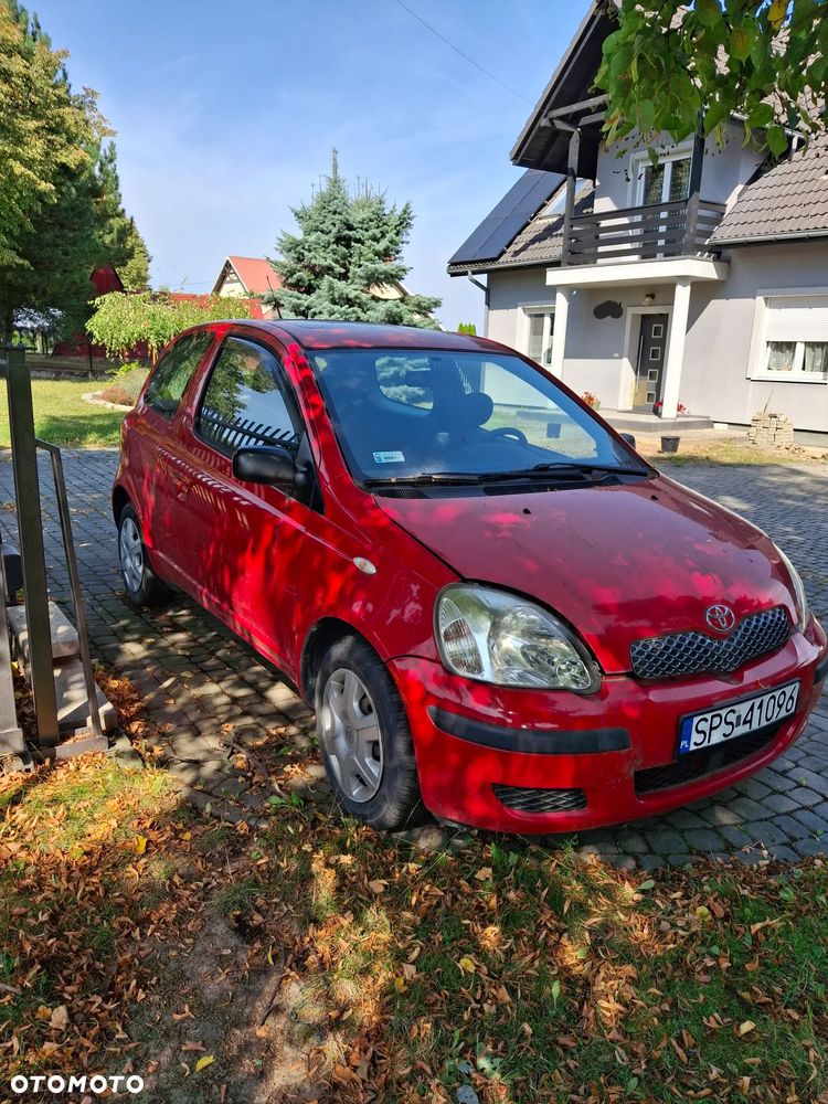 Toyota Yaris 1.0 Base - 8