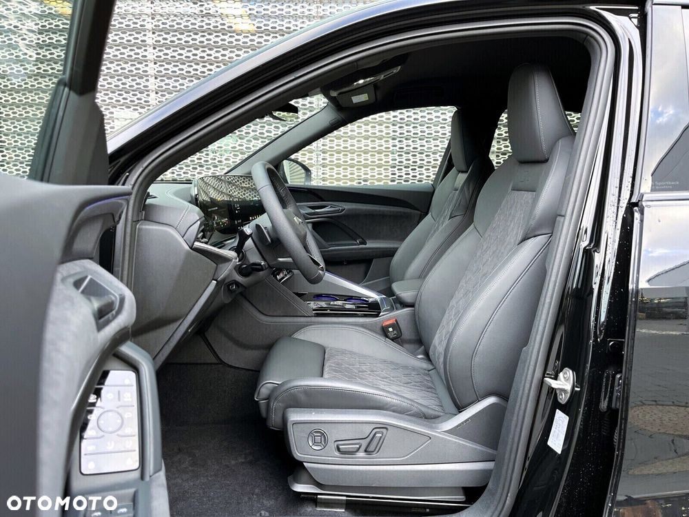 Audi Q5 Sportback - 4