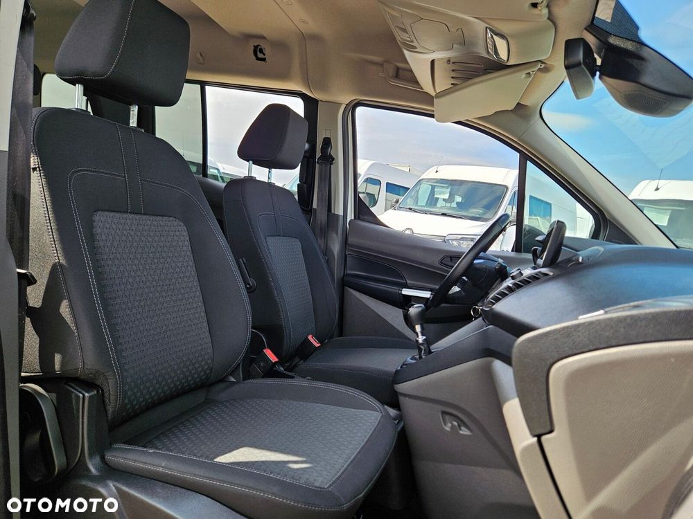 Ford Transit Connect - 34
