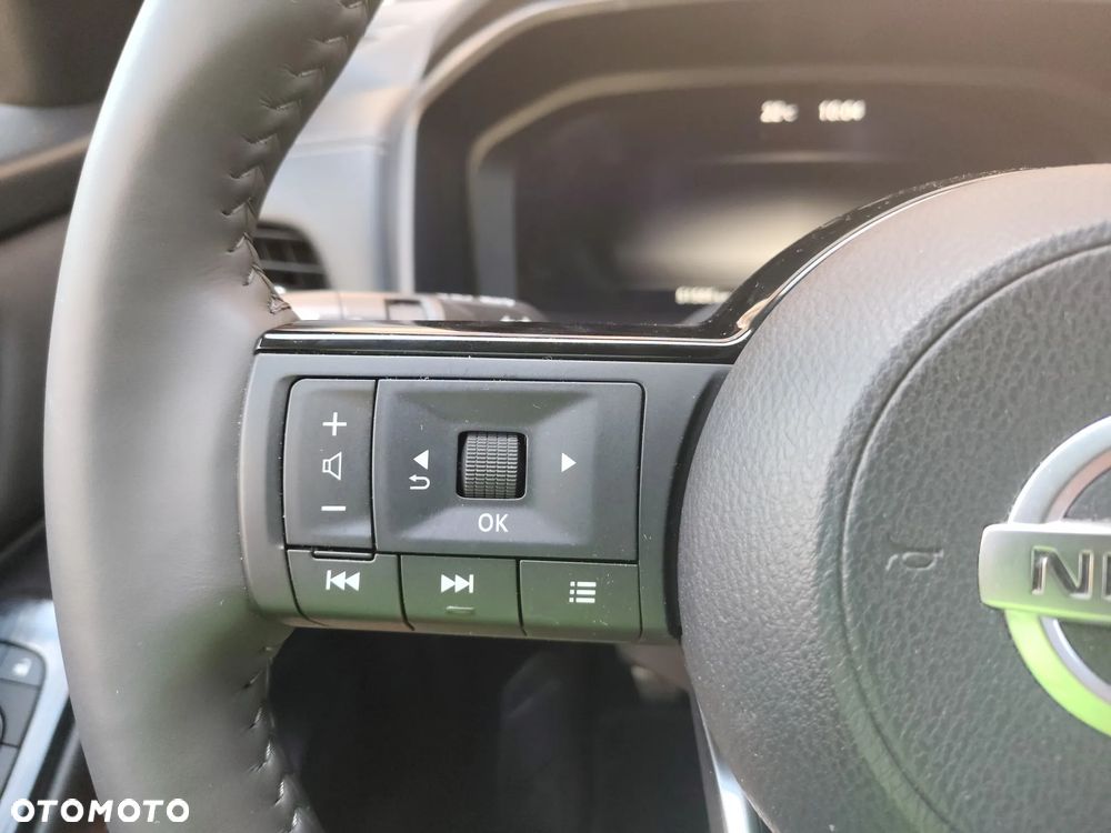 Nissan Qashqai 1.3 DIG-T MHEV Premiere Edition - 10