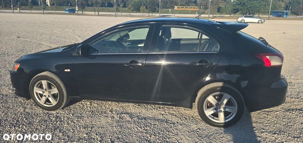 Mitsubishi Lancer 1.8 Intense - 3