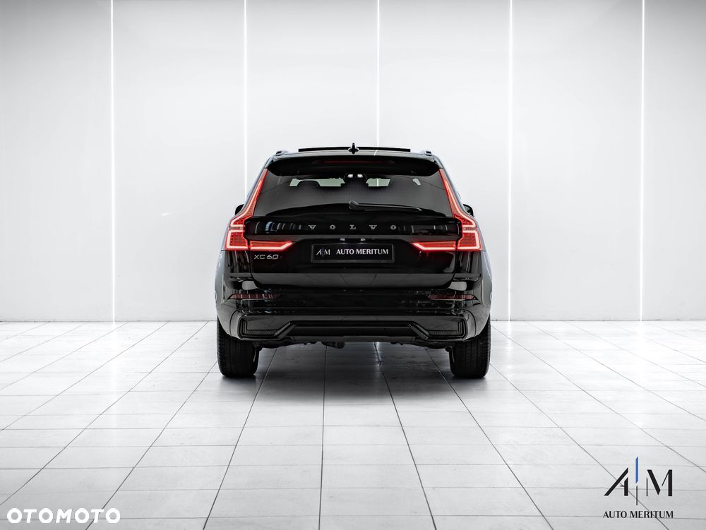 Volvo XC 60 B4 D AWD Plus Dark - 10