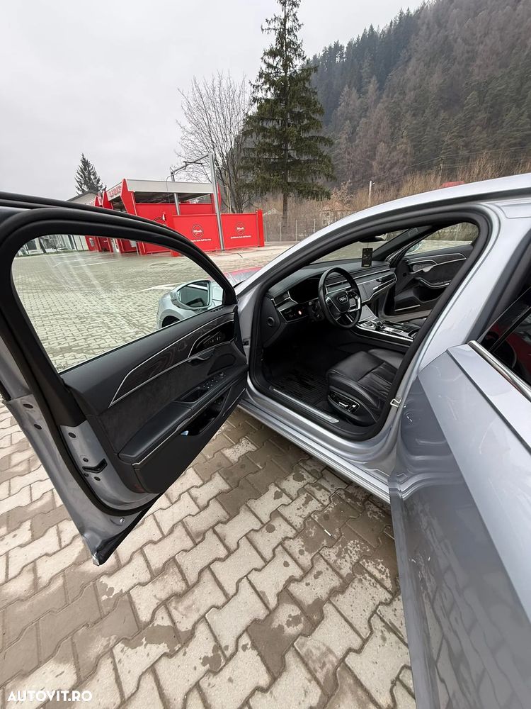 Audi A8 - 2