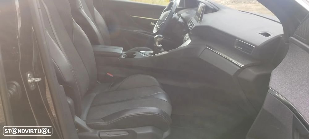Peugeot 3008 1.5 BlueHDi GT Line Baixo Consumo - 18