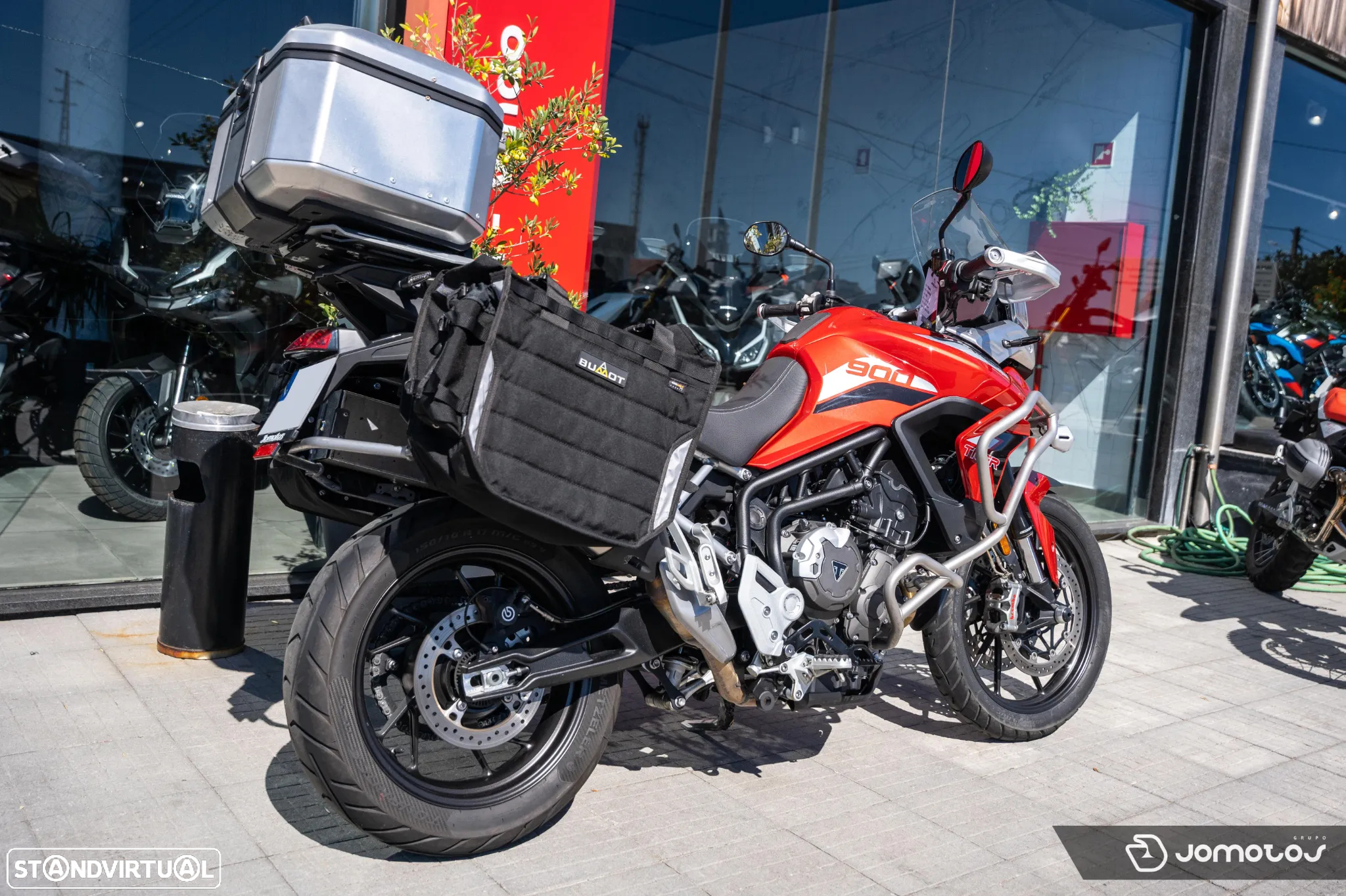 Triumph Tiger 900 GT - 4