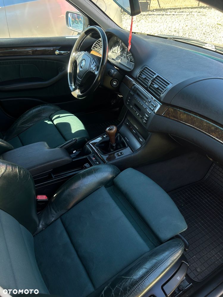 BMW Seria 3 328i - 8