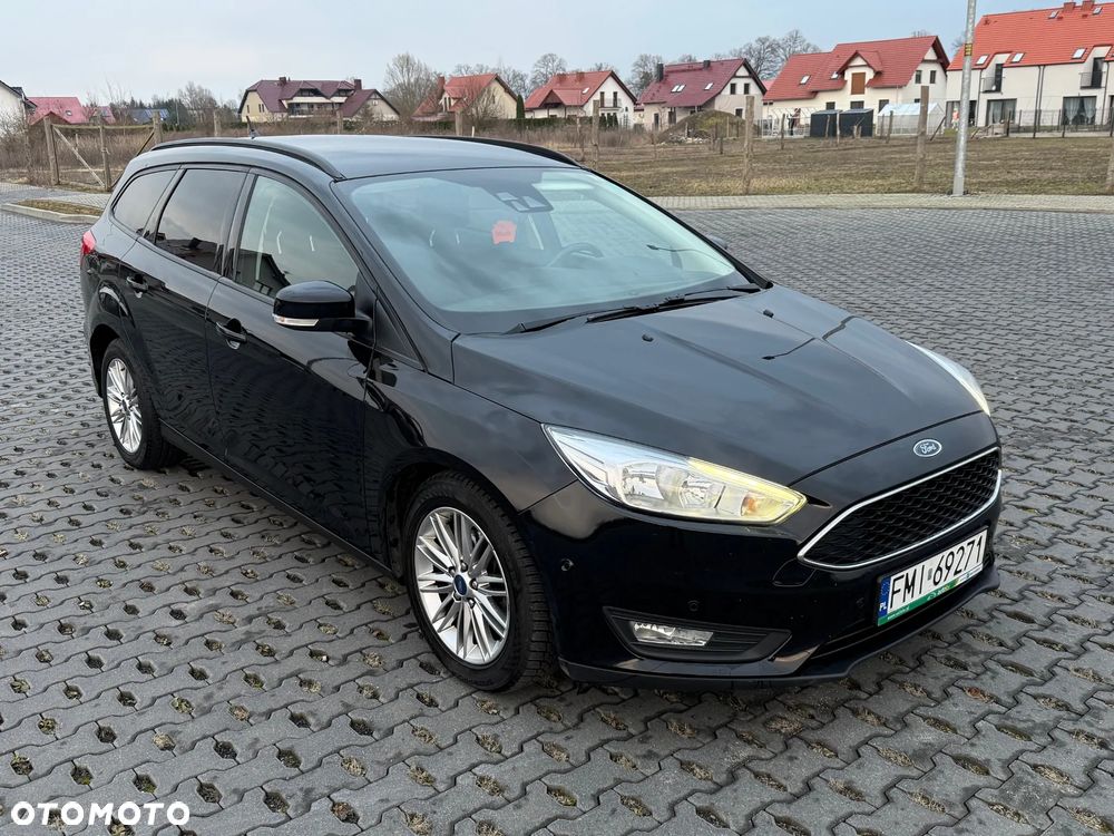 Ford Focus 1.5 EcoBlue Start-Stopp-System TITANIUM - 4