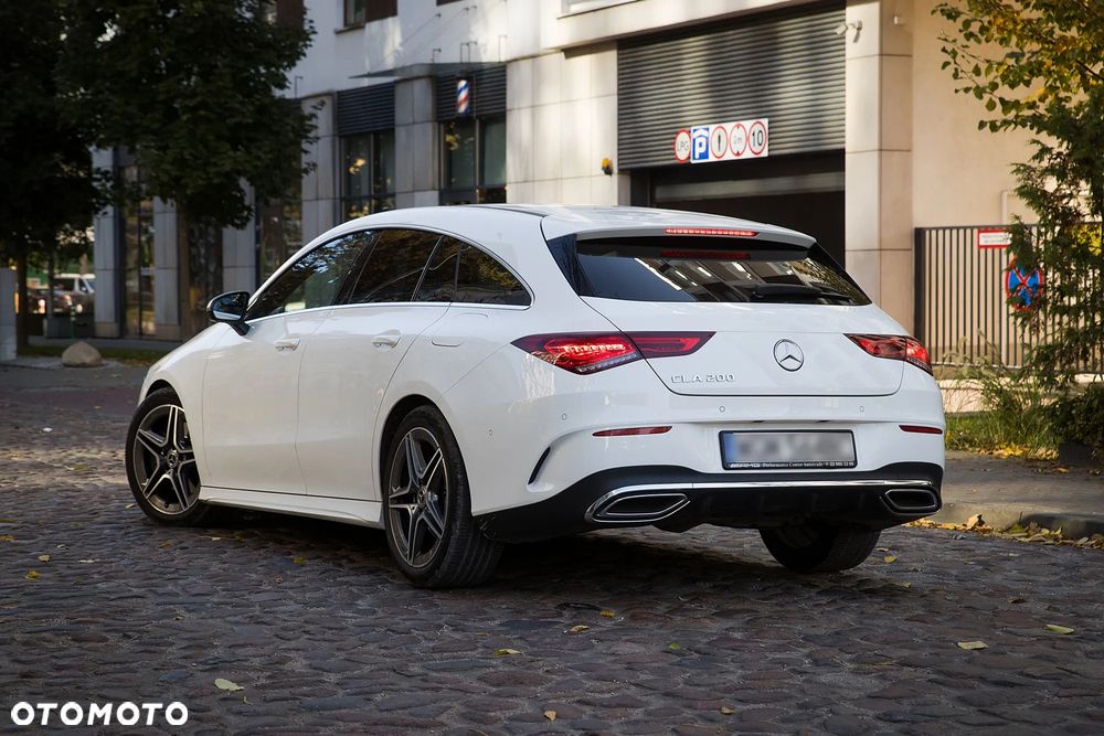 Mercedes-Benz CLA 200 AMG Line 7G-DCT - 22