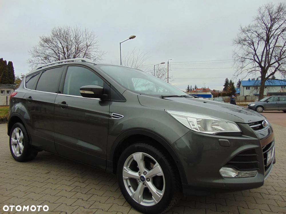 Ford Kuga 1.5 EcoBoost 2x4 Titanium - 14