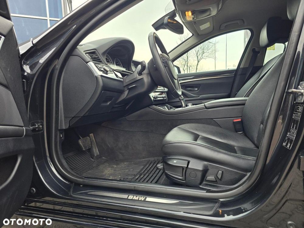 BMW Seria 5 - 12