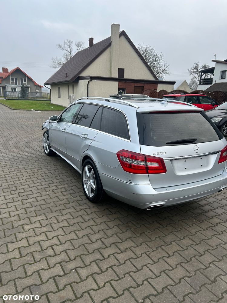 Mercedes-Benz Klasa E 250 CGI BlueEFFICIENCY Automatik Avantgarde - 2
