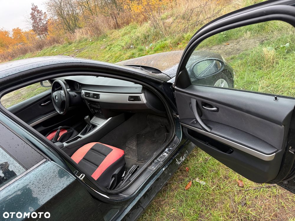 BMW Seria 3 318i - 21