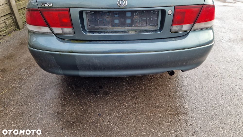 MAZDA 626 GE 92-96 SEDAN ZDERZAK TYŁ 15X - 1