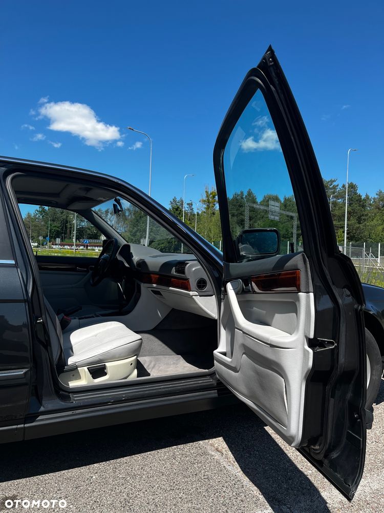 BMW Seria 7 - 10