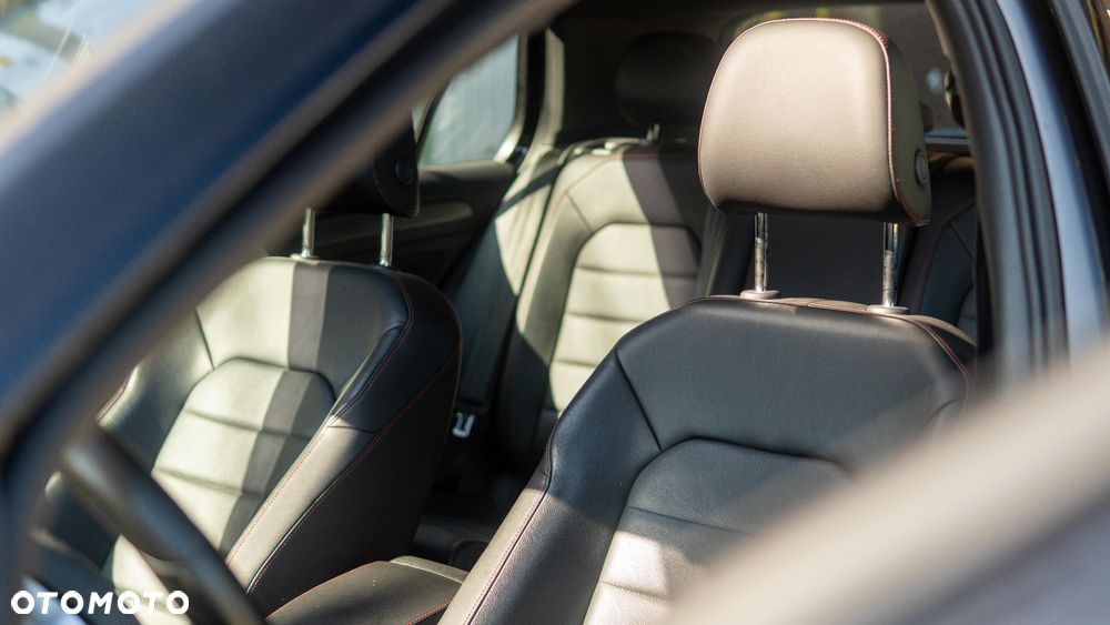 Volkswagen Golf GTI (BlueMotion Technology) Performance - 12