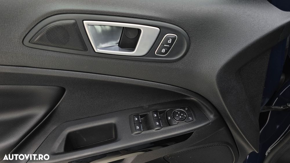 Ford EcoSport - 12