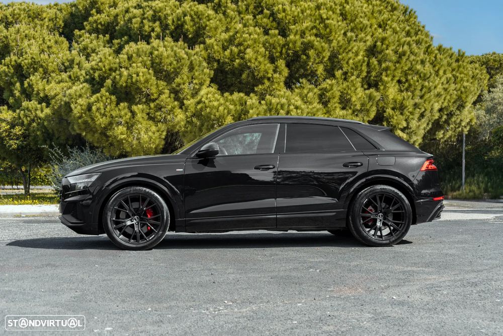 Audi Q8 SUV TFSI e quattro 360 kW tiptronic - 3