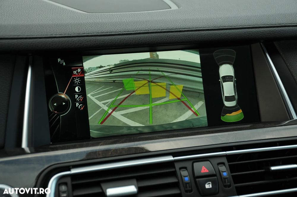 BMW Seria 7 740d xDrive - 31