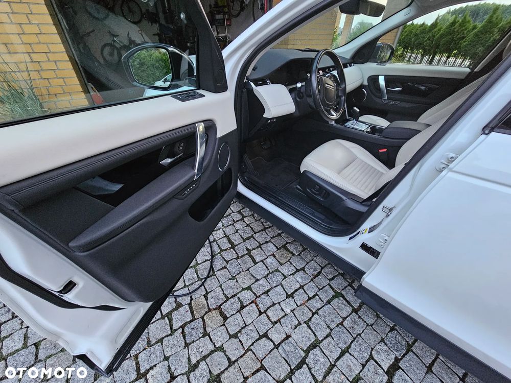 Land Rover Discovery Sport 2.0 D180 SE - 25
