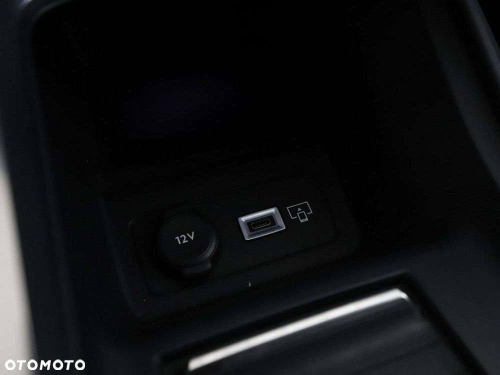 Peugeot 308 1.6 Hybrid PHEV Allure Pack EAT8 - 33