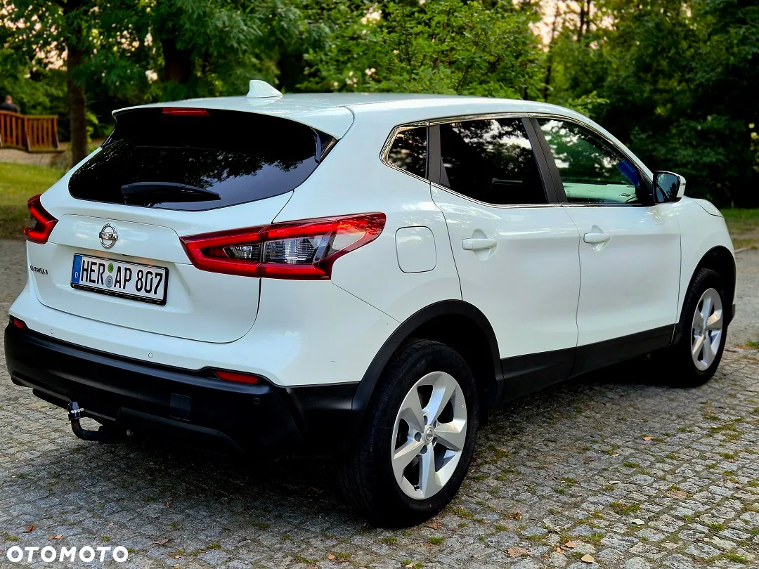Nissan Qashqai 1.6 DIG-T N-Connecta - 8