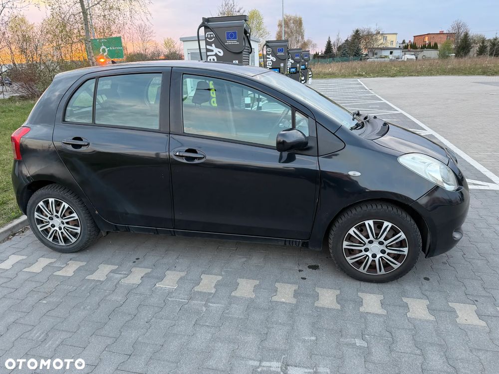 Toyota Yaris 1.0 VVT-i Luna - 4