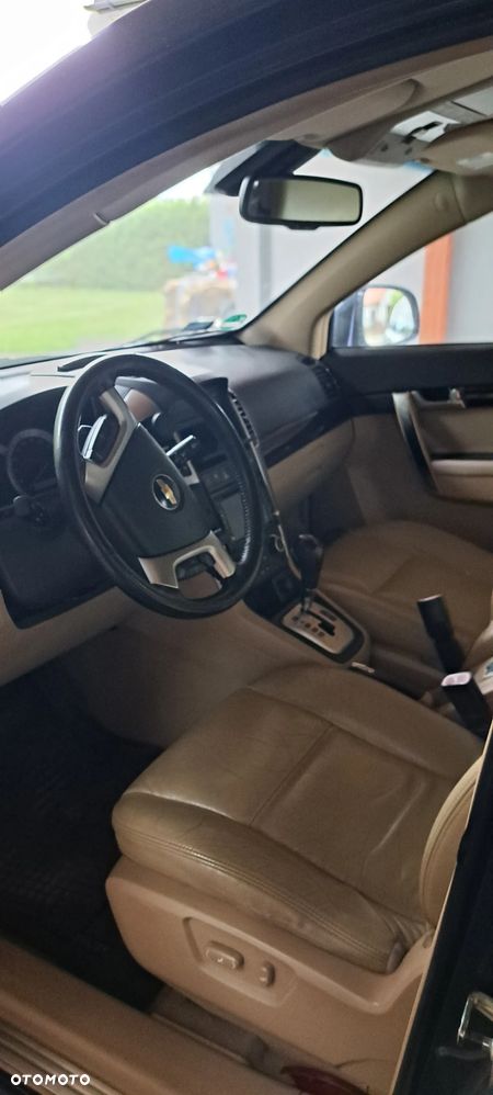 Chevrolet Captiva 3.2 Edition - 13