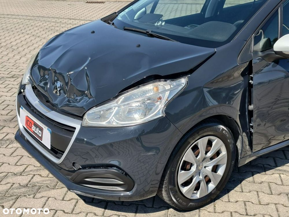 Peugeot 208 - 22