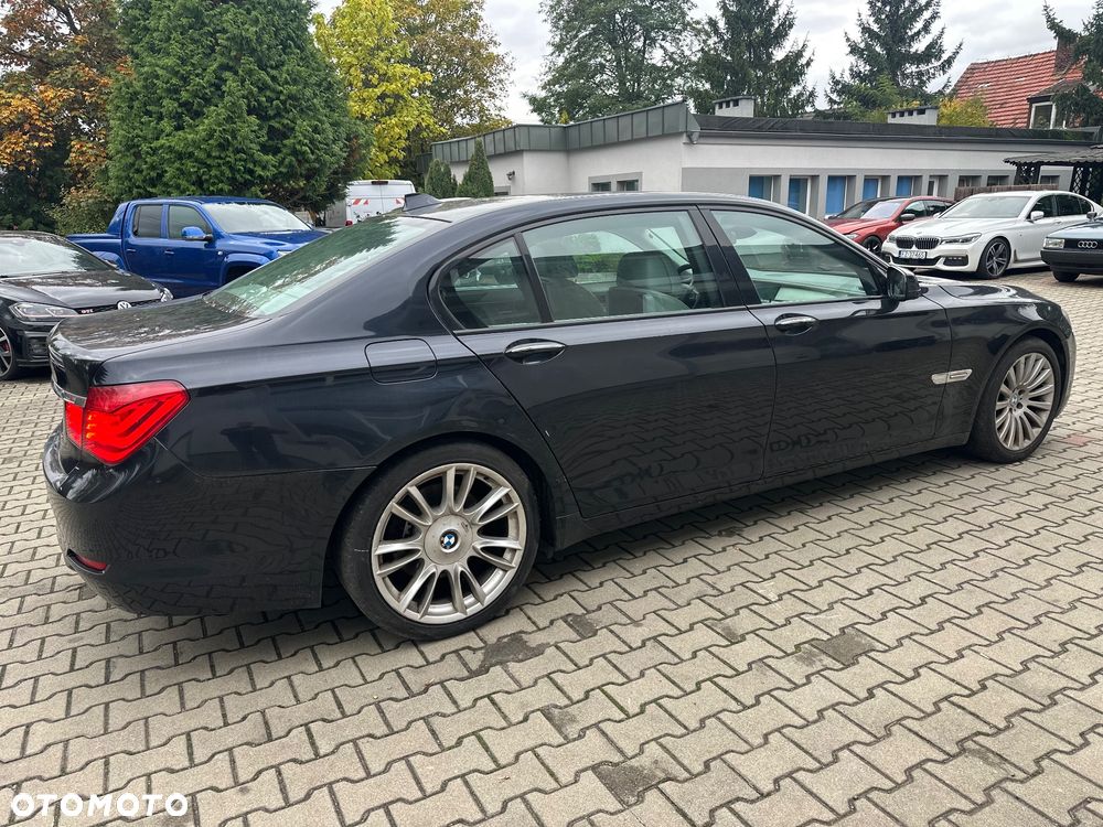BMW Seria 7 - 13