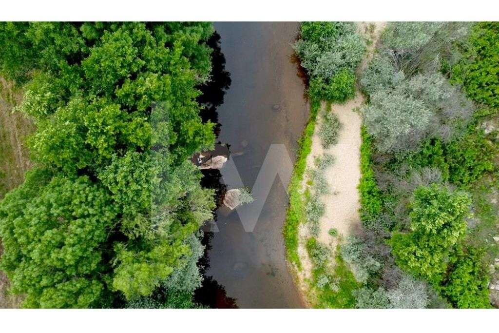 Terreno Rústico com palheiro -  Fatela | a 10 minutos do Fundão - Grande imagem: 4/13