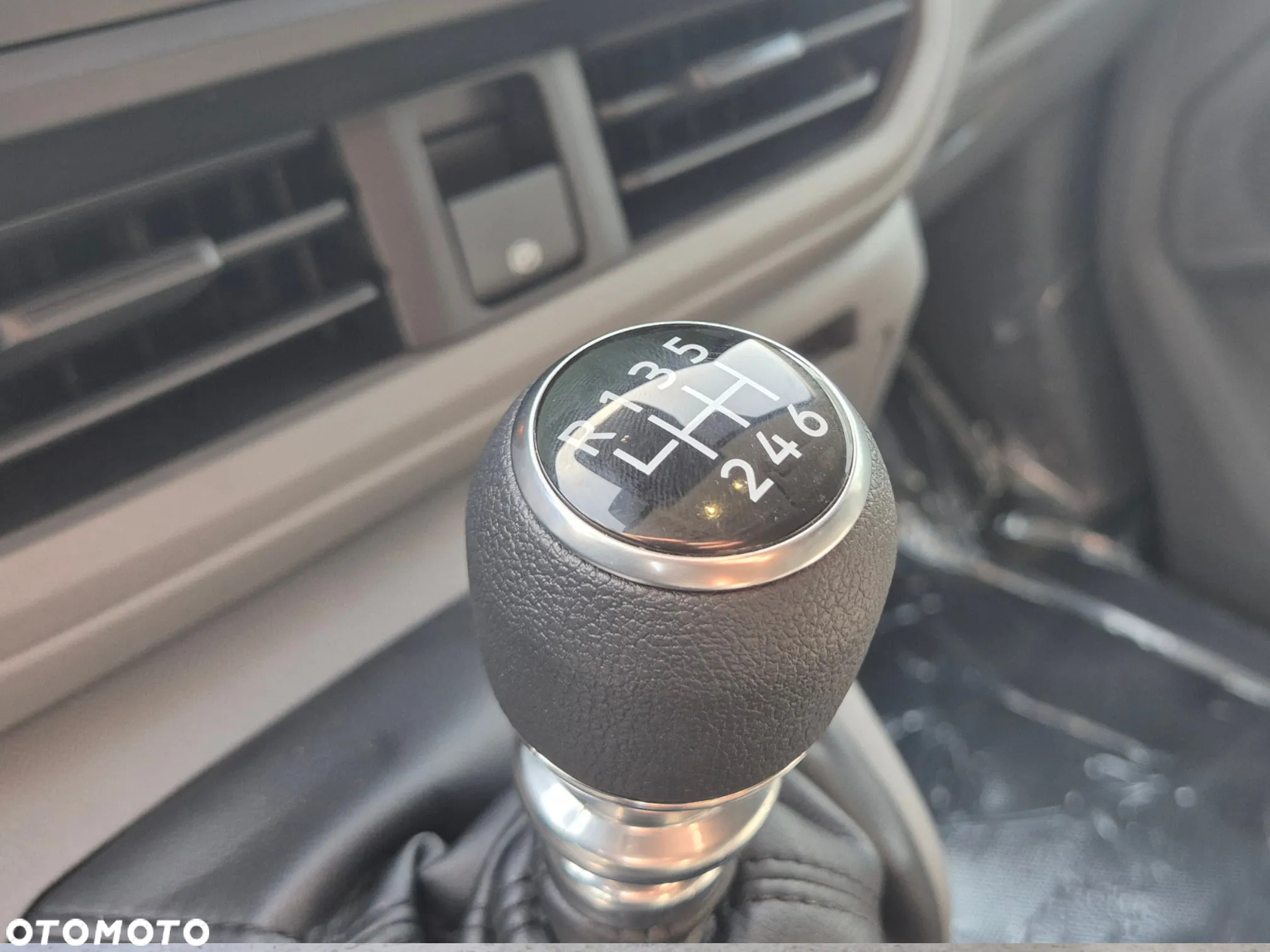 Volkswagen Transporter - 17