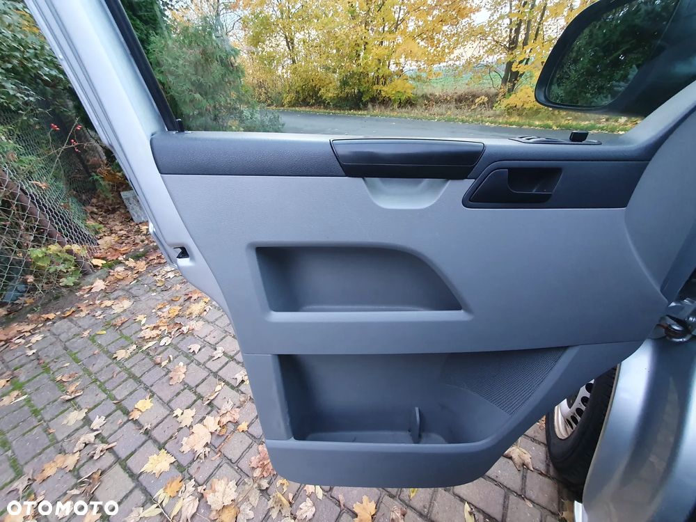 Volkswagen Caravelle 2.0 TDI L2 Comfortline - 9