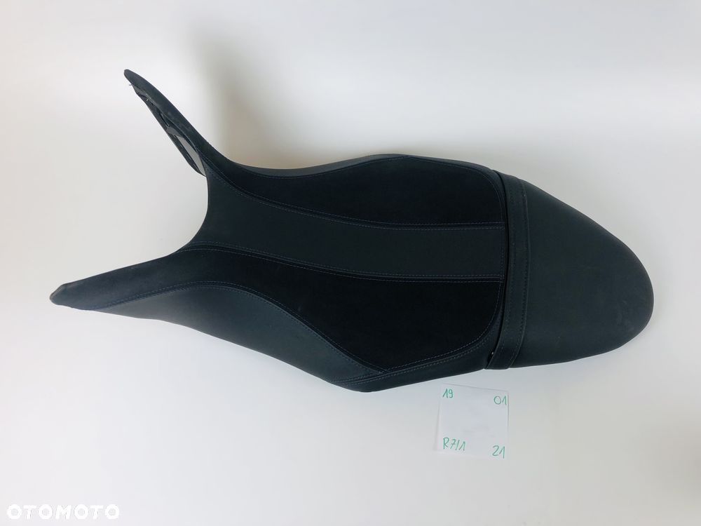 Triumph Speed Triple 1050 11-15 siedzenie akcesoryjne kanapa fotel