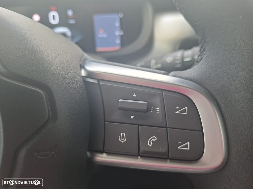 Jeep Avenger 1.2 e-Hybrid Black Edition DCT - 18