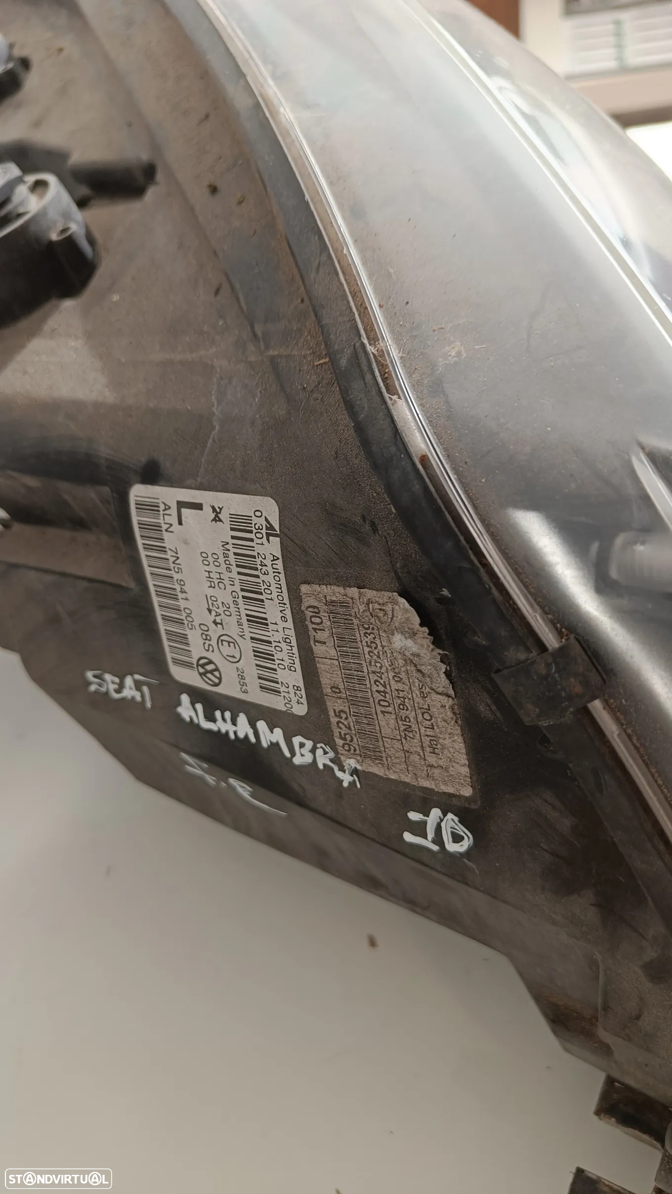 Farol óptica esquerdo SEAT Alhambra 2011 - 4