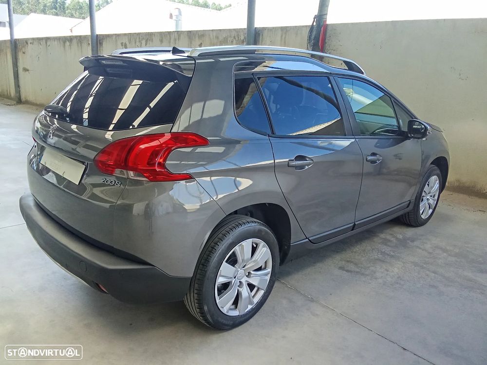 Peugeot 2008 1.2 VTi Active - 4