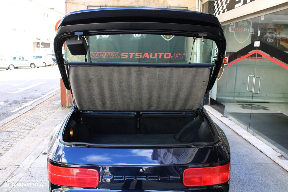 Porsche 968 - 44