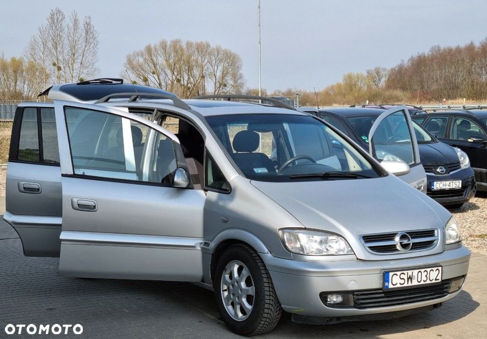 Opel Zafira - 12