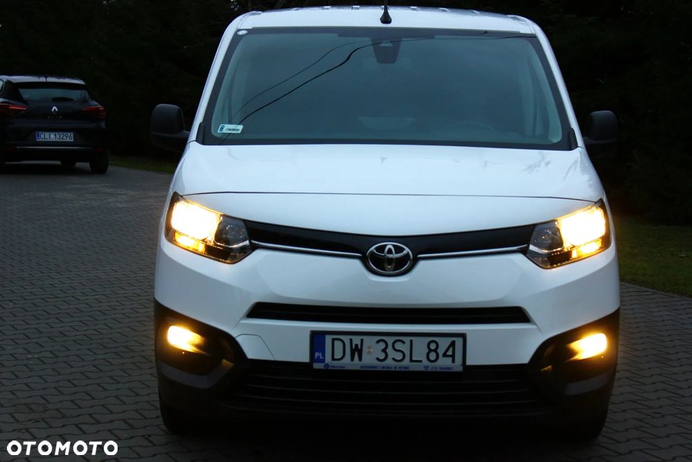 Toyota PROACE CITY BLASZAK 2 OSOBOWY 1.5 D-4D 100KM PEWNE AUTO FV23% - 19