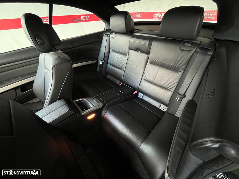 BMW 320 d Edition Exclusive - 13