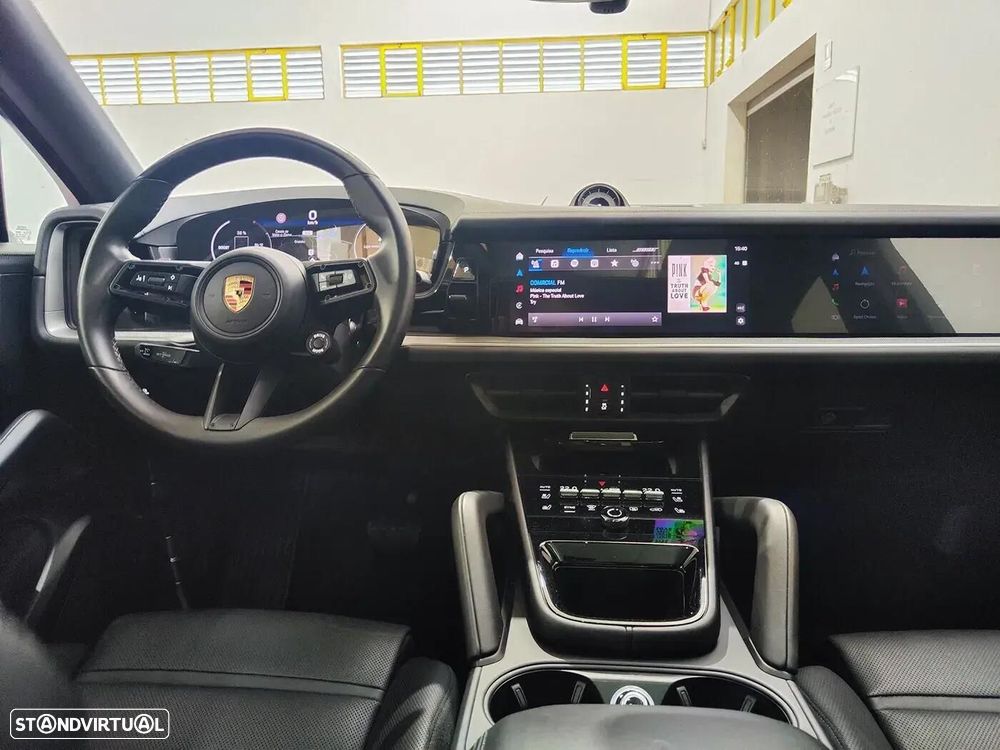 Porsche Cayenne Coupé E-Hybrid - 12