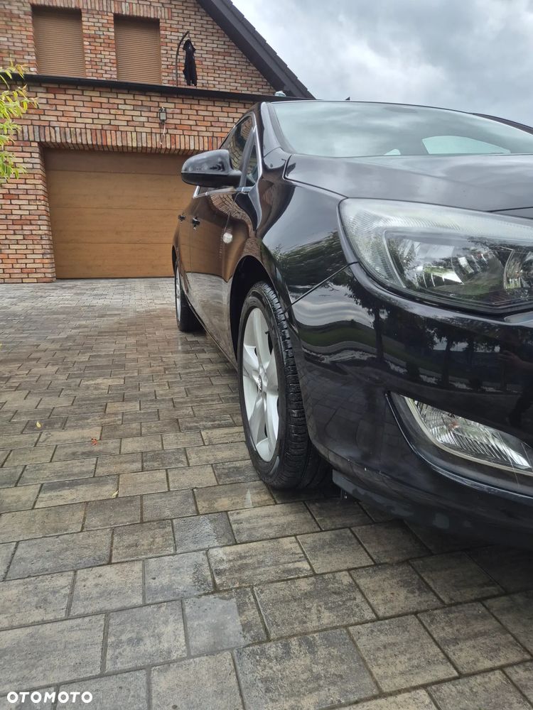 Opel Astra 1.4 T Cosmo - 16