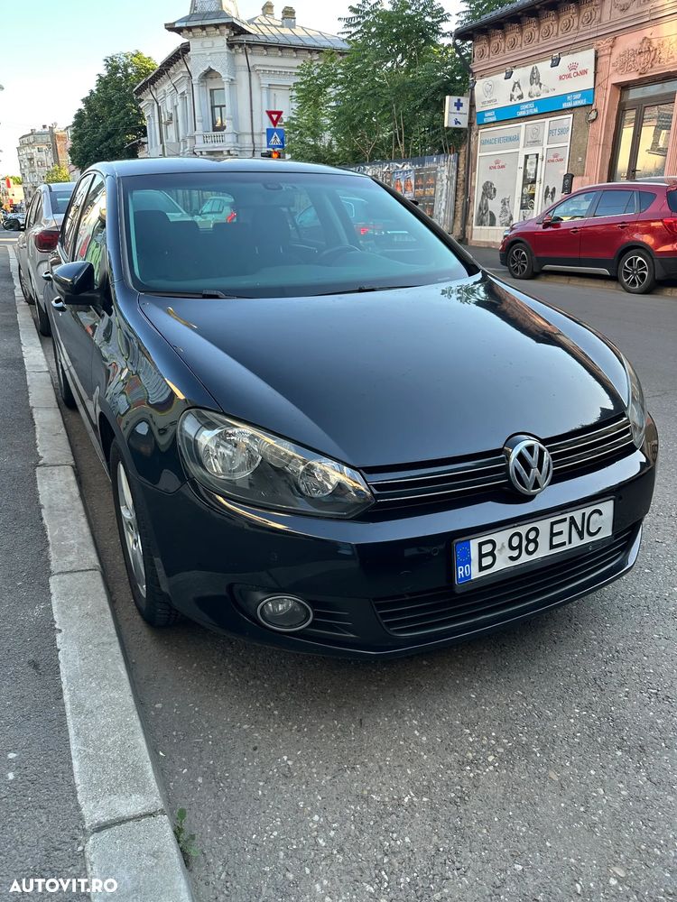 Volkswagen Golf 2.0 TDI Comfortline DPF DSG - 2