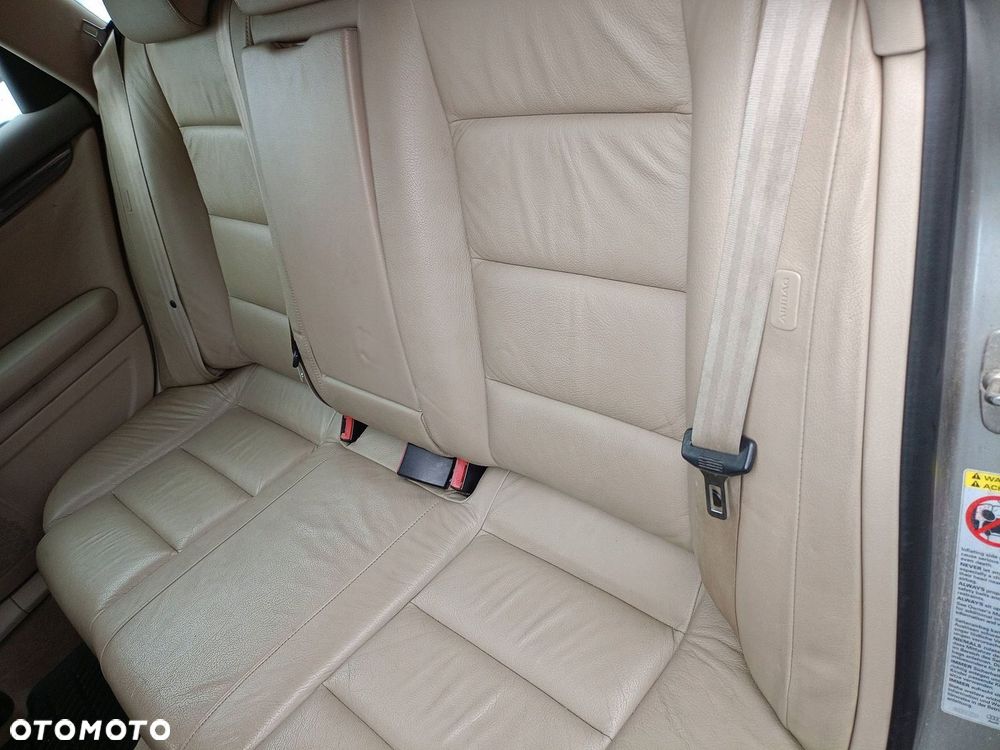 Fotele kanapa boczki komplet Audi A4 B6 kombi - 8
