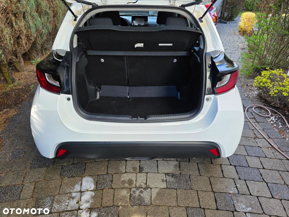 Toyota Corolla Cross 1.8 Hybrid Comfort - 17