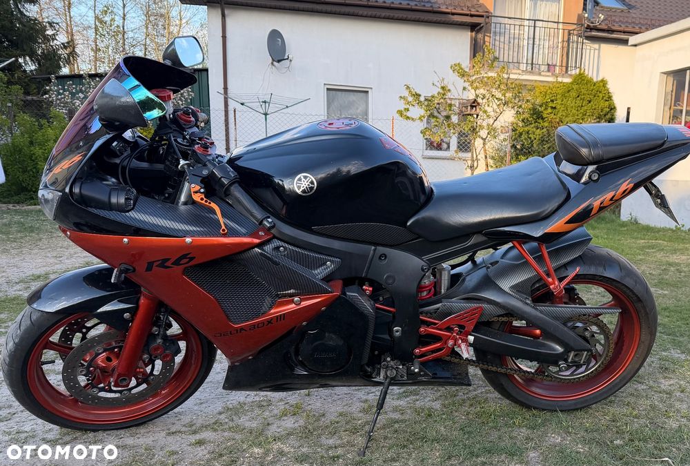 Yamaha R6 - 4