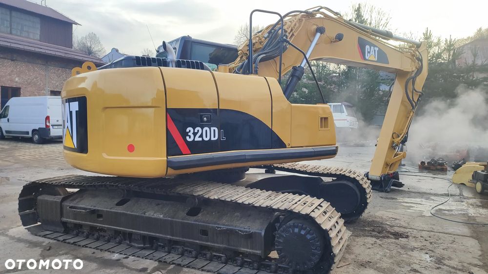 Caterpillar 320DL - 2