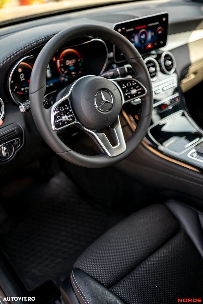Mercedes-Benz GLC - 20