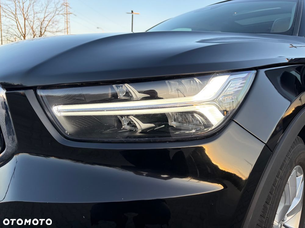 Volvo XC 40 T5 AWD Momentum - 26
