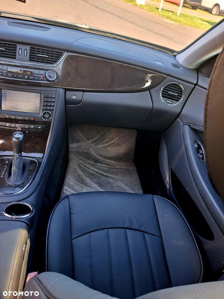Mercedes-Benz CLS 350 CGI - 27